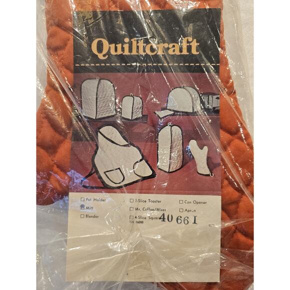 Vintage NOS 70's Quiltcraft Orange Groovy Bakelite Ring Quilted Oven Mitt Unused - Picture 5 of 7